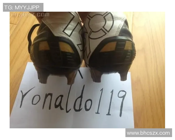 球星专属落场足球鞋皮版设计揭秘 彰显个性与性能的完美结合